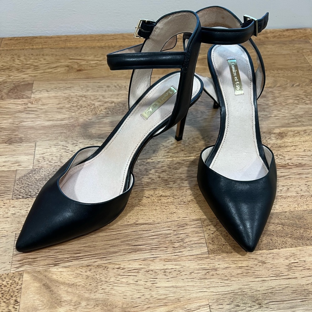Pretty shoes can go from day to night. Roughly a 3” heel.